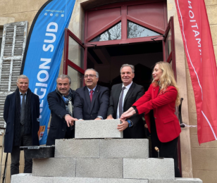 pose pierre croix rouge 1